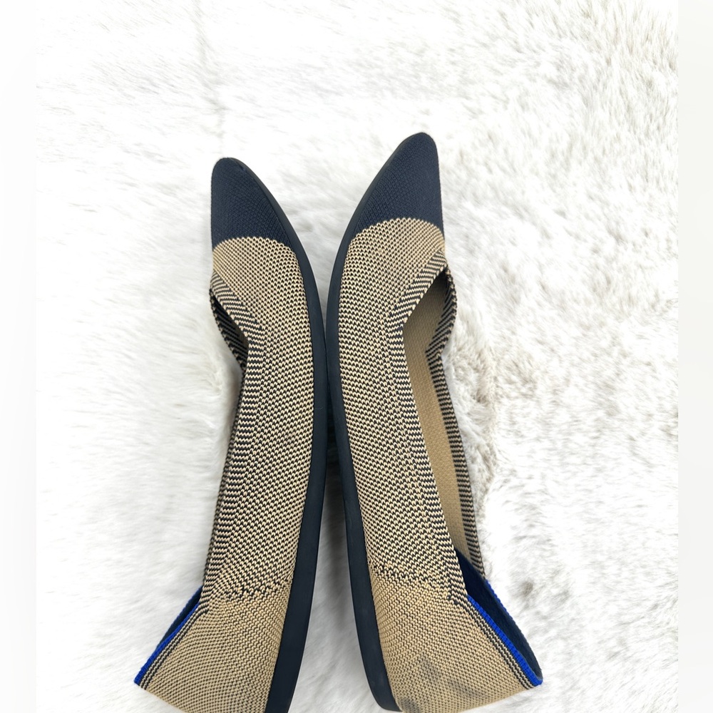 Retired Rothy's Dune Cap Toe The Point Flats Beige Blue Size 8.5 - Picture 9 of 12